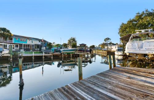 Bayside Park House | Dockside Retreat (3/2)