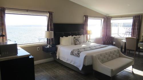Digby Hotel | Dockside Suites