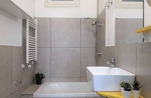 Fuorigrotta Apartment | Doclea House Comfort & relaxation in the heart of the city