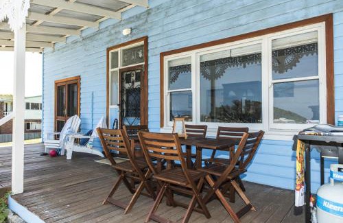 Lancelin House | Docs Cottage - Ocean Views