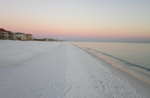 Crystal Beach House | Doctor's Orders 2 Short Walk to Private Deeded Beach Sleeps 14