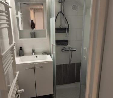 Montry Apartment | Dodo tropic