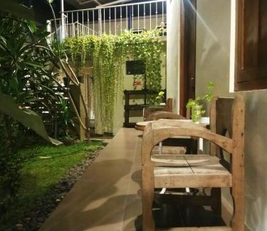 Surakarta House | Doeloerkoe Homestay