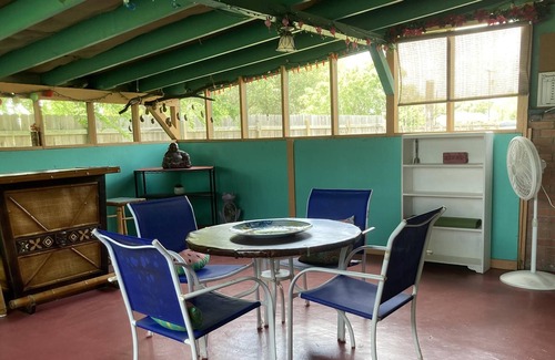 Aransas Pass House | Dog and Family friendly Fun at the Coast!!