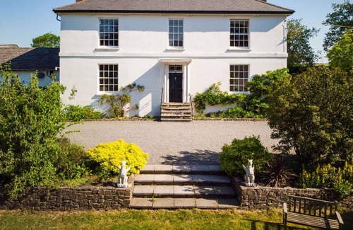 Ash Mill Cottage | Dog & Family Friendly Cottage, Swimming Pool, Lake, Play area & Games Room.
