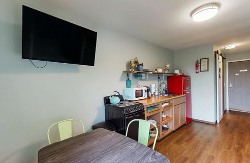 Grayland Condo | Dog-friendly, 1st-floor condo with hot tub & coastal views - walk to the beach