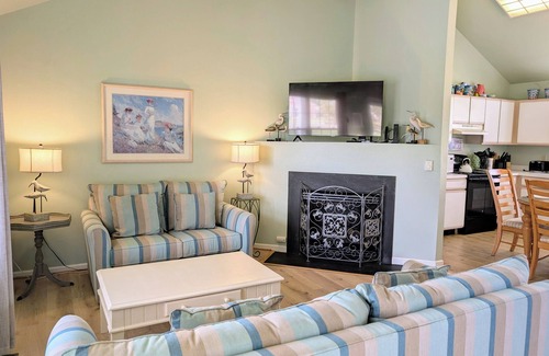 Clearwater House | Dog-Friendly 3BR Ranch with Deck & Community Pool – Clearwater, Bethany Beach