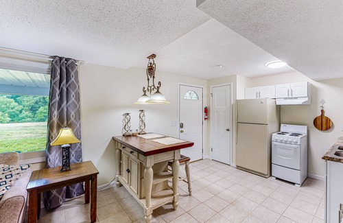Spencerville Apartment | Dog-friendly apartment on a working homestead with 1000ft of river frontage