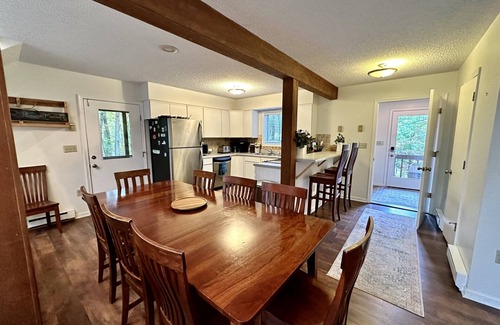 Chestnut Springs Cabin | Dog Friendly - Backs to Golf - Spacious Deck