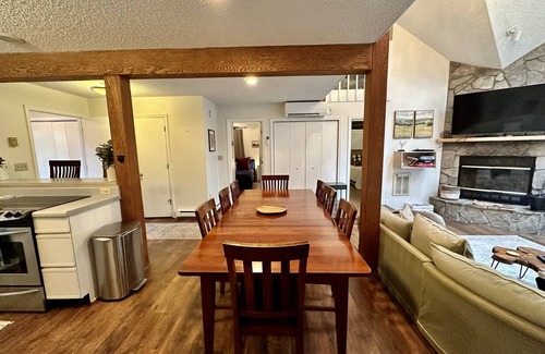 Chestnut Springs Cabin | Dog Friendly - Backs to Golf - Spacious Deck