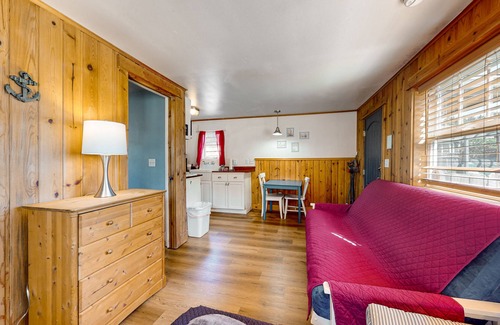 Downtown Cannon Beach Cottage | Dog-Friendly Beach Condo with Free WiFi - Close to Beach