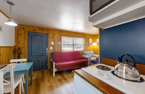 Downtown Cannon Beach Cottage | Dog-Friendly Beach Condo with Free WiFi - Close to Beach