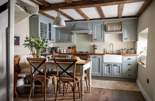 Upper Oddington Cottage | Dog Friendly Cotswold Holiday Cottage - The Forge