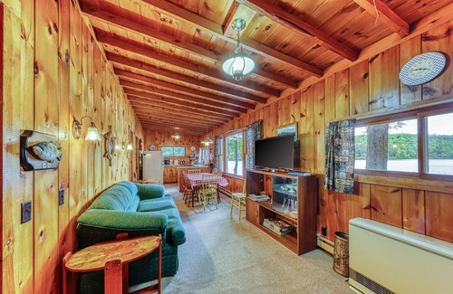 Chestertown House | Dog-friendly cabin with lakefront location, 20' dock, smart TV