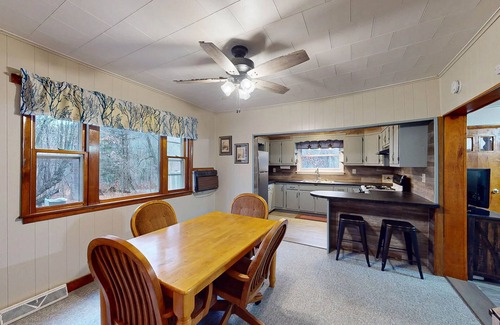 Bloomington Cabin | Dog-friendly cabin with direct access to public game lands, full kitchen, & W/D