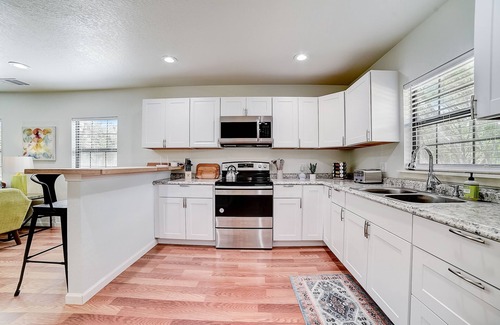 Blanco Cabin | Dog-friendly cabins with firepit, deck, central AC, washer/dryer, & gas grill