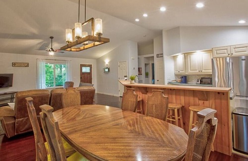 McDonald House | Dog-friendly Chattanooga Country Home + Pool + Firepit-relaxing