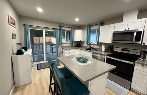 Westport House | Dog-Friendly Coastal Home Near the Beach
