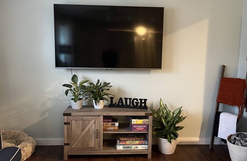 Rehoboth Beach Cottage | Dog friendly cottage with HOT TUB and fenced in backyard!