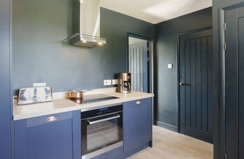 South Leigh Cottage | Dog friendly Cotswold holiday cottage near Oxford - Meadow Cottage