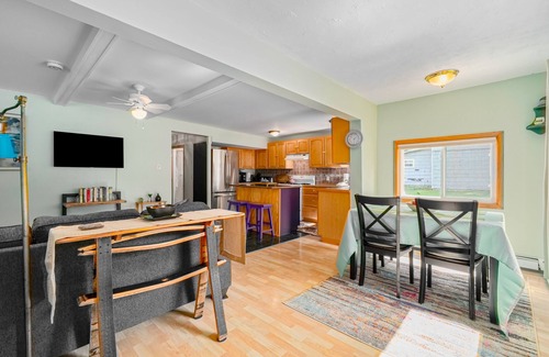 Empire House | Dog-friendly cottage with fenced yard, firepit, W/D, & WiFi - walkable location