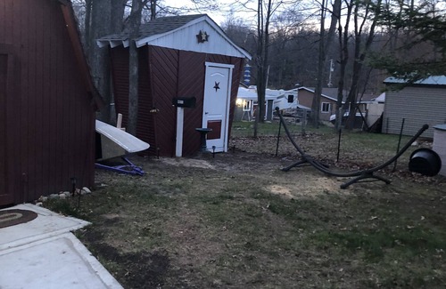 Harrison Cottage | Dog friendly cozy red cottage near lakes and trails