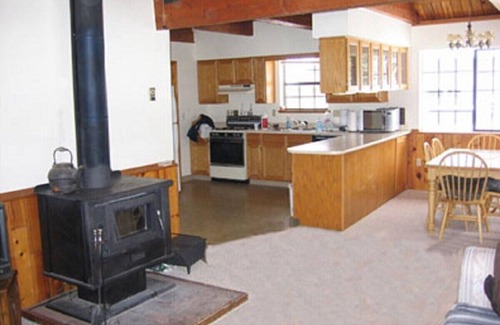 Bayfield House | Dog Friendly Creekside Property close to Vallecito Lake minutes to Durango