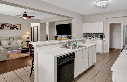 Windwood Bay House | Dog-friendly delight with private pool, spa, screened lanai, washer/dryer, & AC