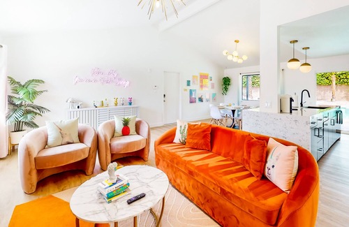 Vista Norte House | Dog-friendly desert dream with a private pool, pool spa, & putting green