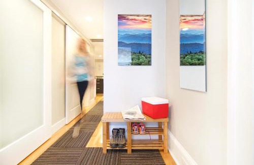 Asheville Apartment | Dog-friendly Downton Annie #4