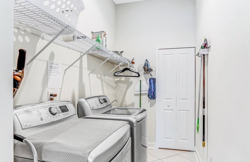 American Beach House | Dog-Friendly End-Unit Condo in Summerwoods w/WiFi & Shared Pool, Central AC