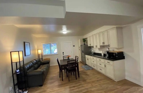 Wenatchee Apartment | Dog-friendly E Wenatchee studio