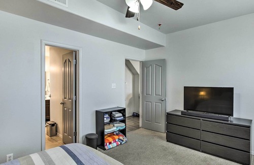 El Paso House | Dog-Friendly El Paso Retreat w/ Private Pool!