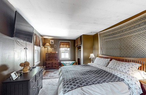 Hydeville House | Dog-friendly farmhouse with private pool, courtyard patio, grill, & washer/dryer