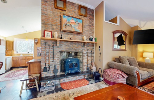 Waitsfield House | Dog-friendly forest home on 2.6 acres with hot tub, EV charger & woodstove