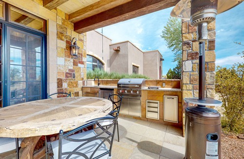 Eldorado at Santa Fe House | Dog-friendly guest house near trails with outdoor kitchen, fireplace, patio, gym