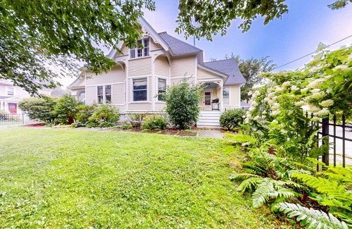 Rockland House | Dog-friendly historical home with gorgeous porch & prime in-town location