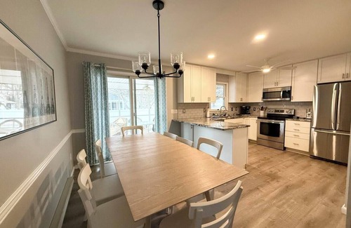 Country Club Estates House | Dog-Friendly Home w/Fenced Yard, 2 Porches & Walk to Downtown Rehoboth!