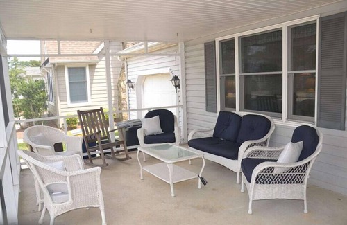 Country Club Estates House | Dog-Friendly Home w/Fenced Yard, 2 Porches & Walk to Downtown Rehoboth!