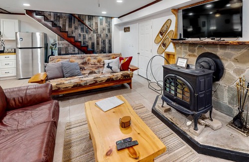 Moultonborough House | Dog-friendly home with a pool table, washer/dryer, firepit & beach access