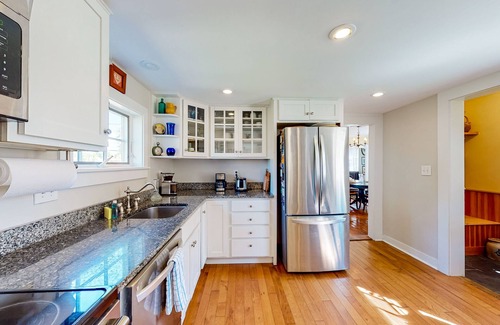 Rockland House | Dog-friendly home 1 block from beach with firepit, amazing ocean views, & office