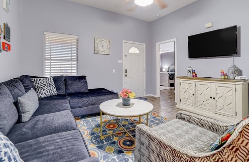 Historic Garderns House | Dog-friendly home - game room, enclosed yard - walk to downtown & Alamodome