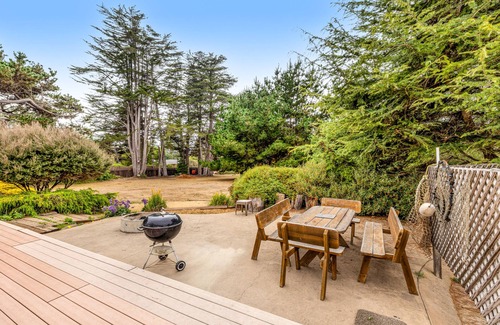 Inglenook Cabin | Dog-friendly home in coastal dunes close to the ocean