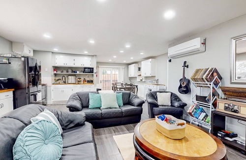 Bethel Island House | Dog-friendly home near river & marinas with firepit, grill, dock, camping ground