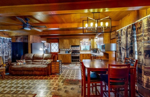 Klamath Lake Cabin | Dog-friendly Home with Hot Tub - Near Crater Lake
