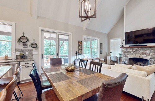 Bear Lake Reserve House | Dog-Friendly Home w/Firepit, Shared Pools/Hot Tubs, & Lake/Golf/Boat Access