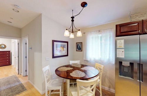 Villa Grande House | Dog-friendly home with a deck, hot tub, washer/dryer - golf nearby