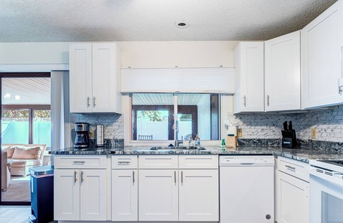 Sebastian Highlands House | Dog-friendly home with fenced yard & screened patio - near beach & Dodgertown