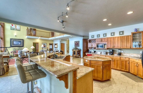 Gypsum House | Dog-friendly home with mountain views, pool & private hot tub