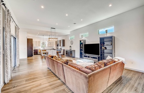 Hudson Bend House | Dog-friendly home with pool, grill, central AC, & Washer/Dryer